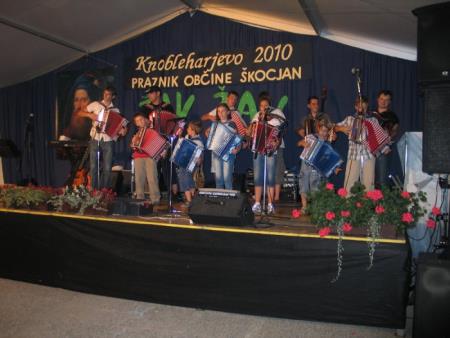 Škocjan poje in igra ter podelitev priznanj krvodajalecm 11